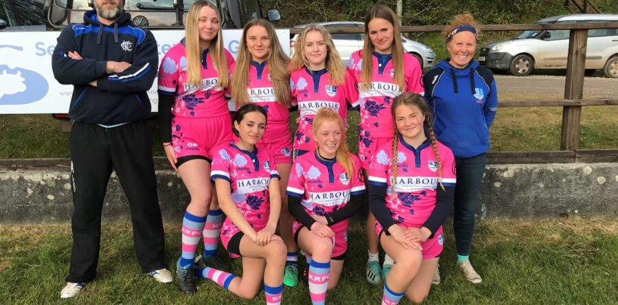 Pavers Foundation donates £500 to Girls Rugby Team